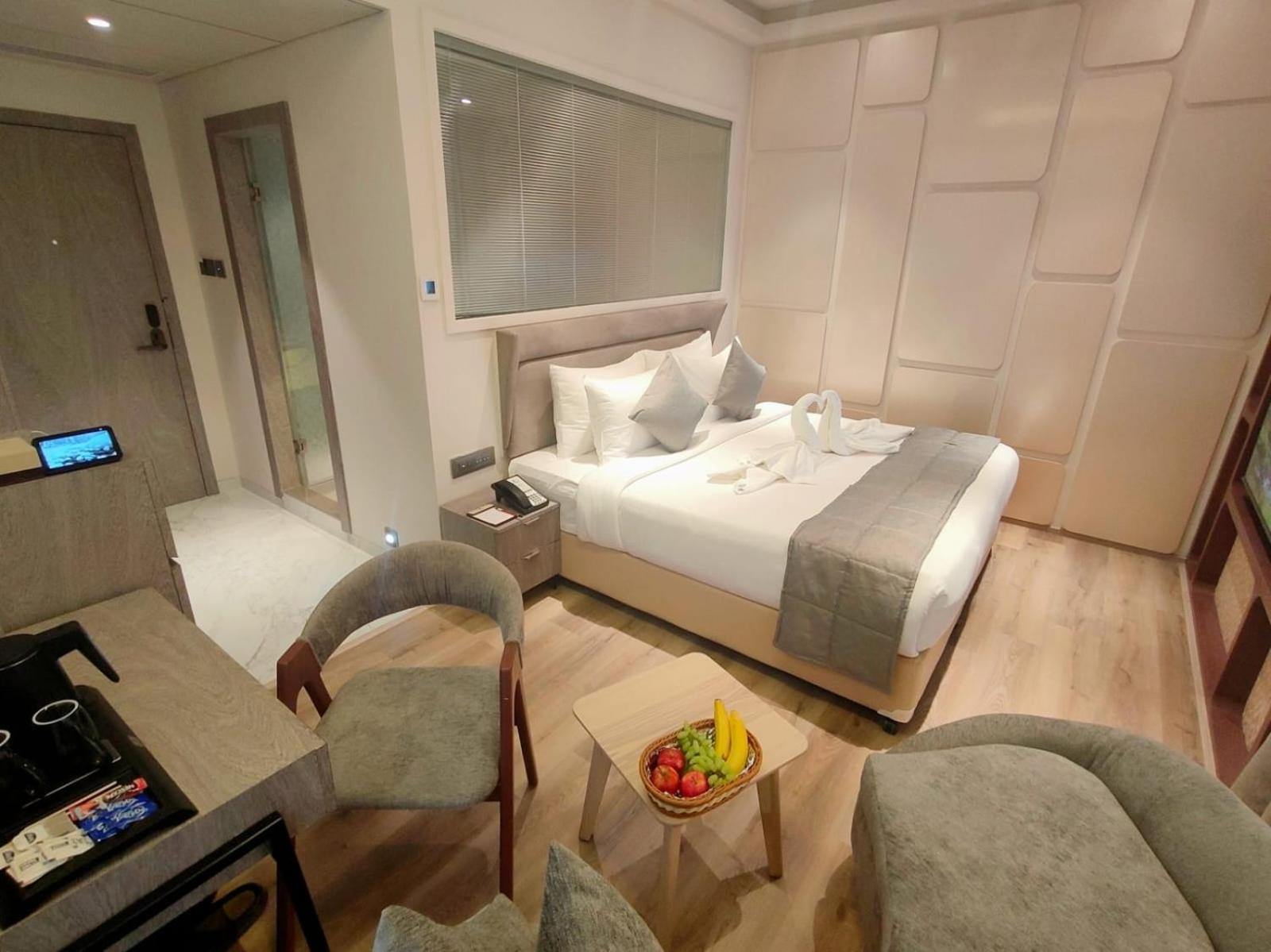 Maxxvalue Hotel Midc - Andheri ムンバイ エクステリア 写真