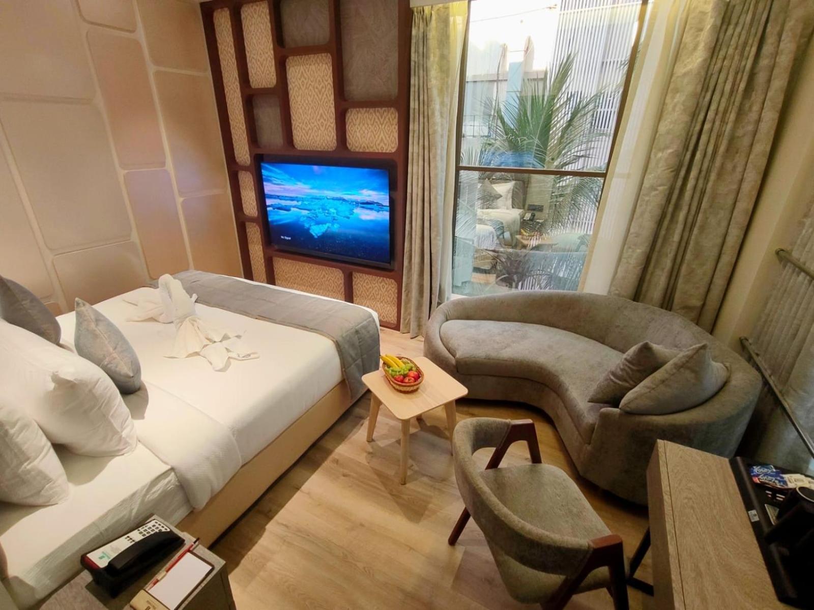 Maxxvalue Hotel Midc - Andheri ムンバイ エクステリア 写真